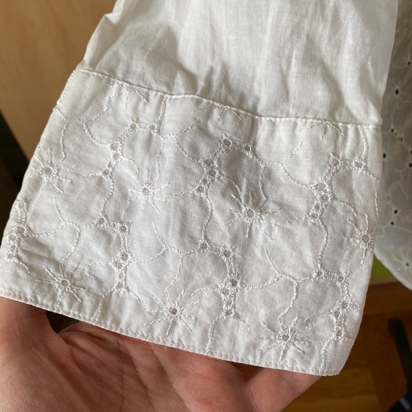 Harve Benard Embroidery Blouse - Picture 6 of 10